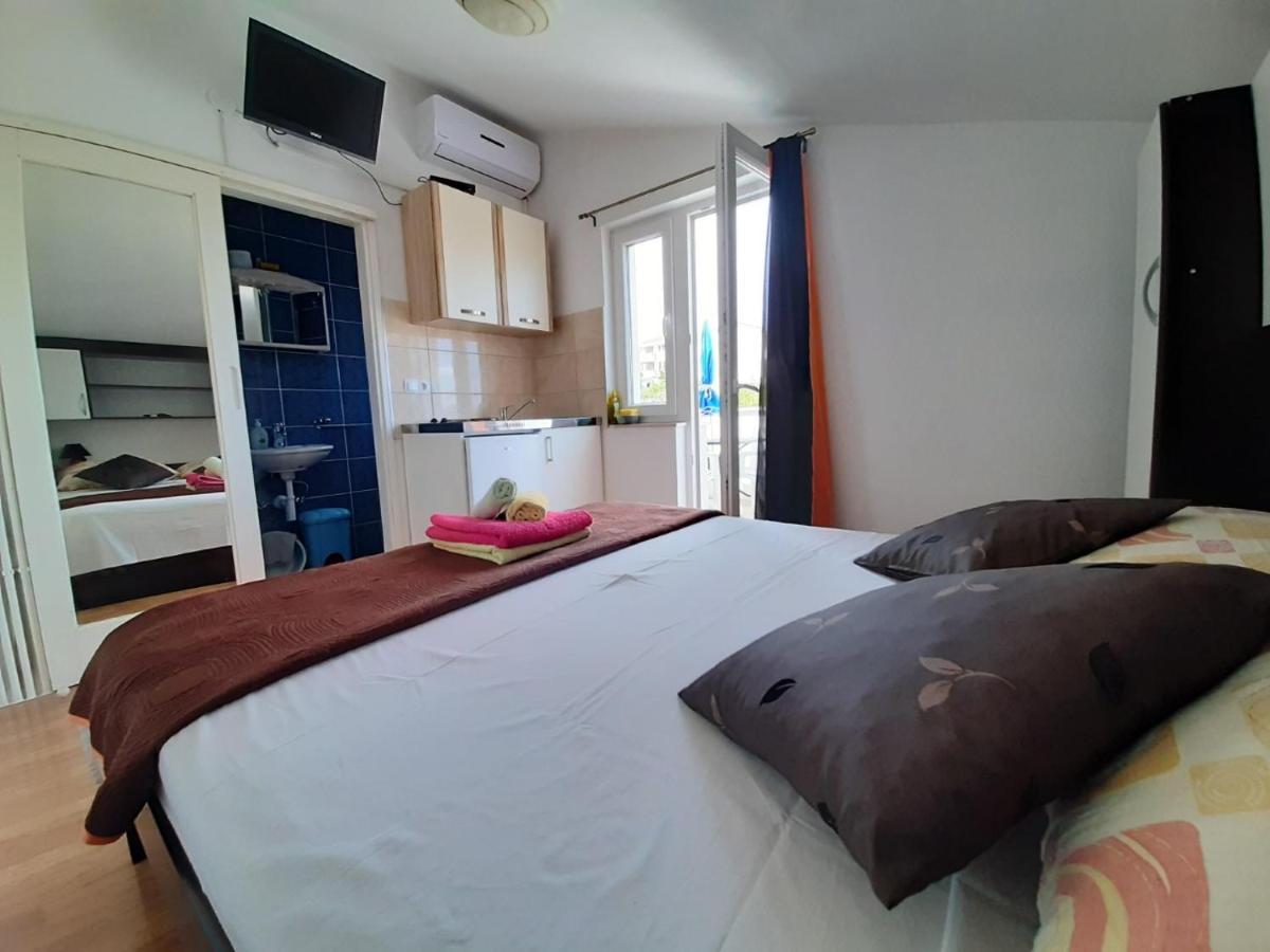 Apartments & Rooms Milena Vodice Exterior foto