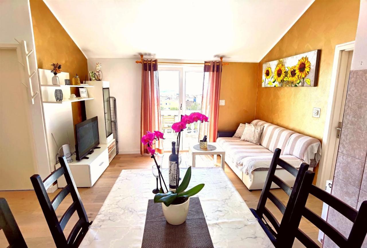 Apartments & Rooms Milena Vodice Exterior foto