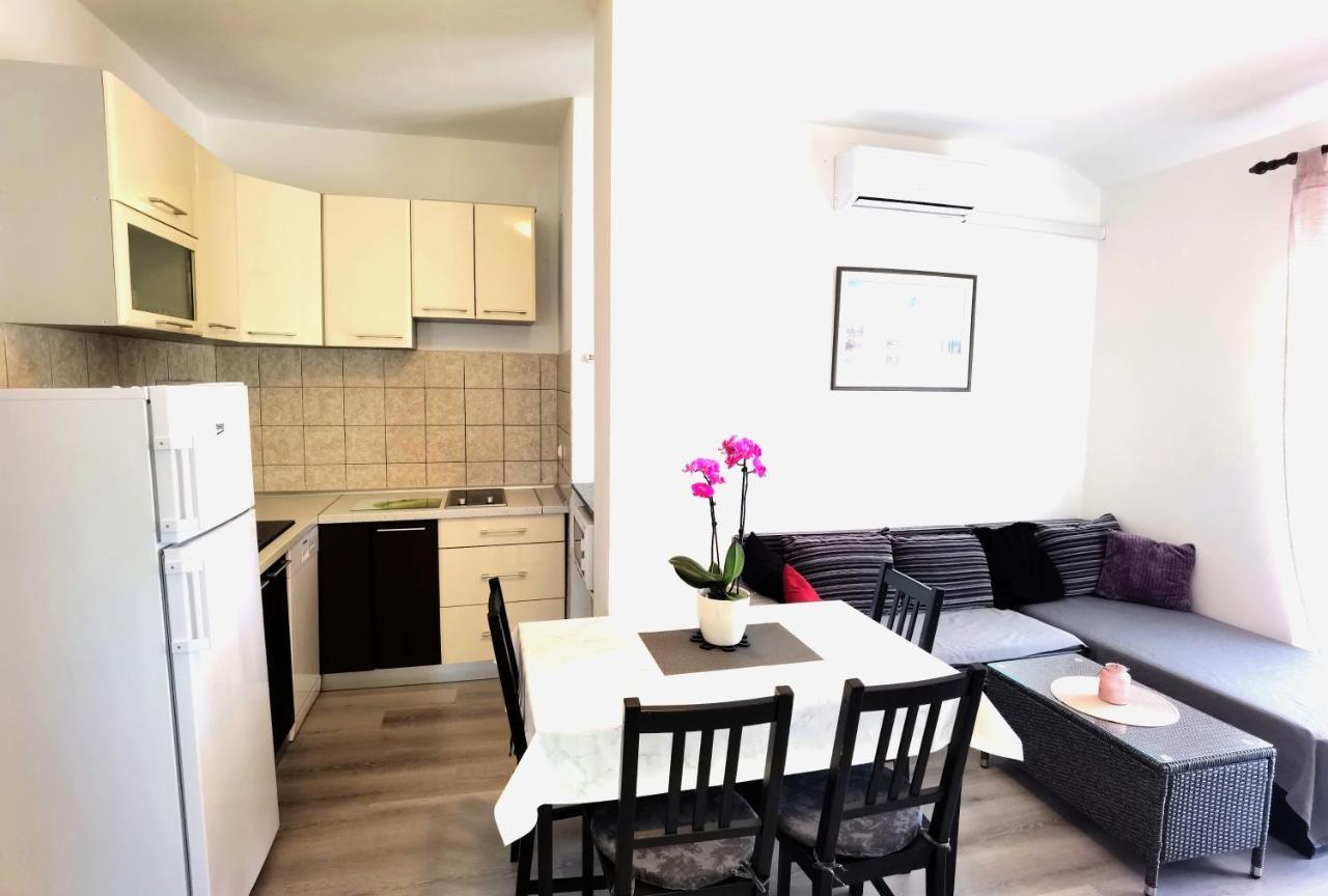 Apartments & Rooms Milena Vodice Exterior foto