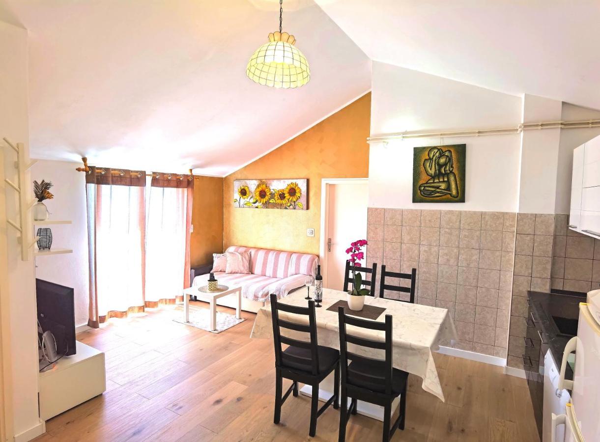Apartments & Rooms Milena Vodice Exterior foto