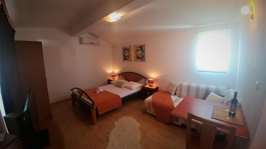 Apartments & Rooms Milena Vodice Exterior foto