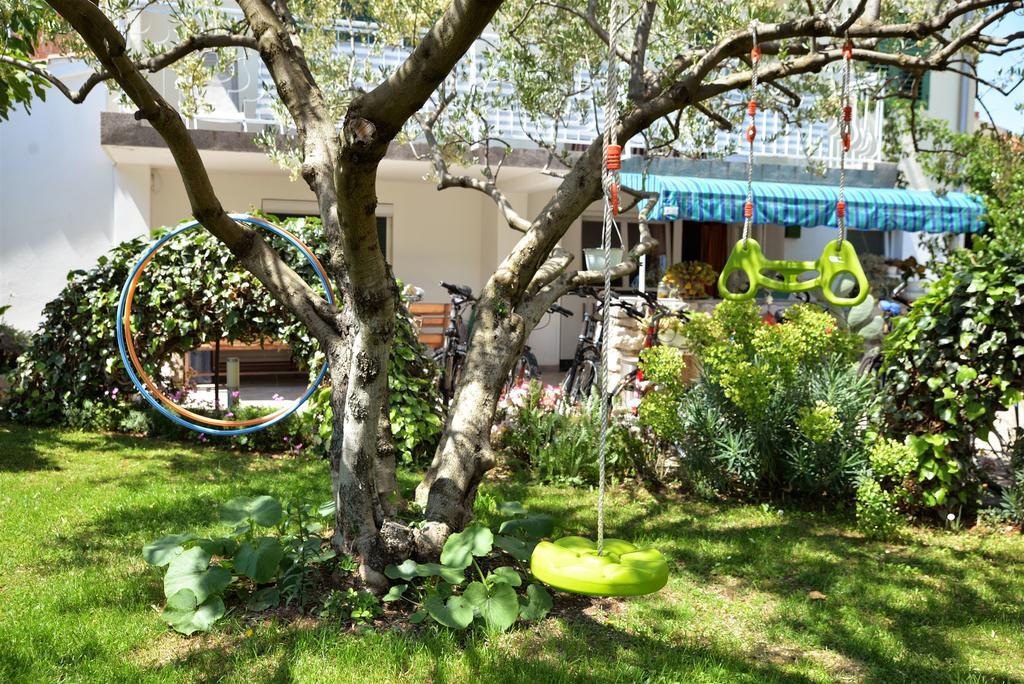 Apartments & Rooms Milena Vodice Exterior foto
