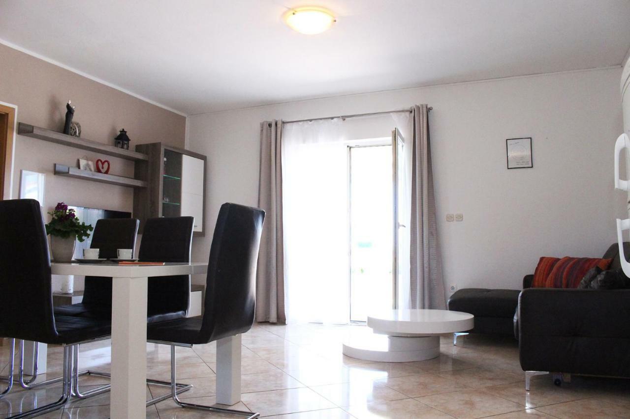 Apartments & Rooms Milena Vodice Exterior foto