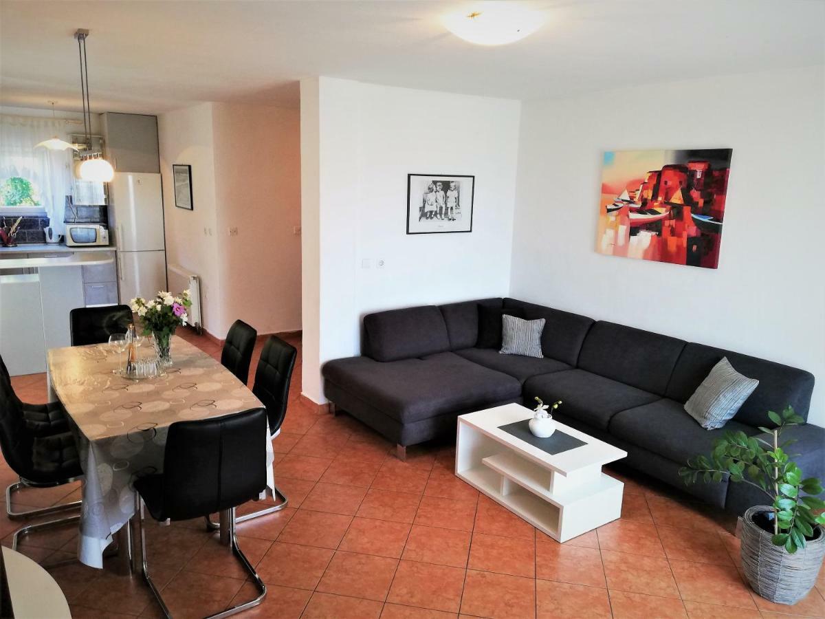 Apartments & Rooms Milena Vodice Exterior foto