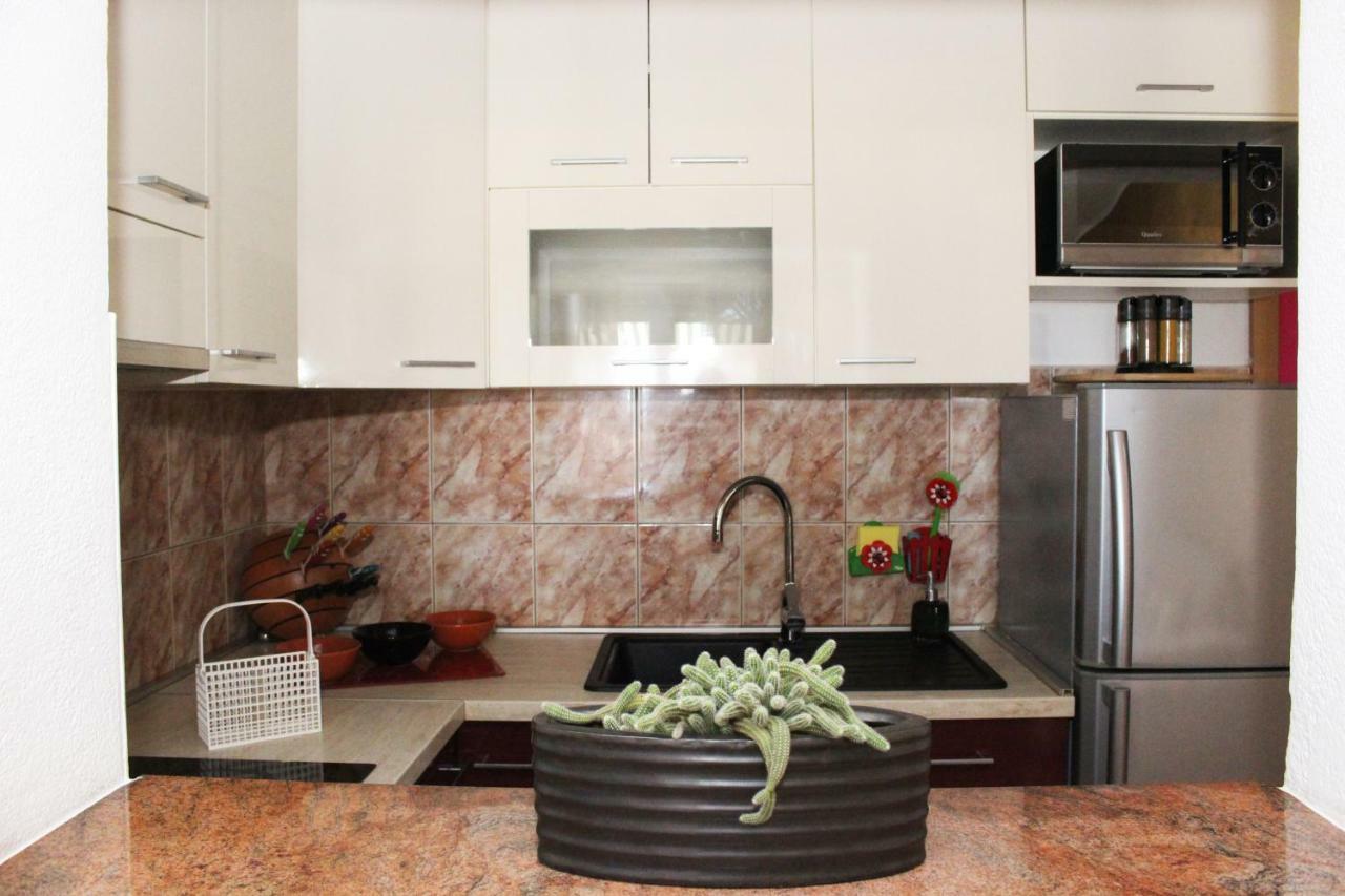 Apartments & Rooms Milena Vodice Exterior foto